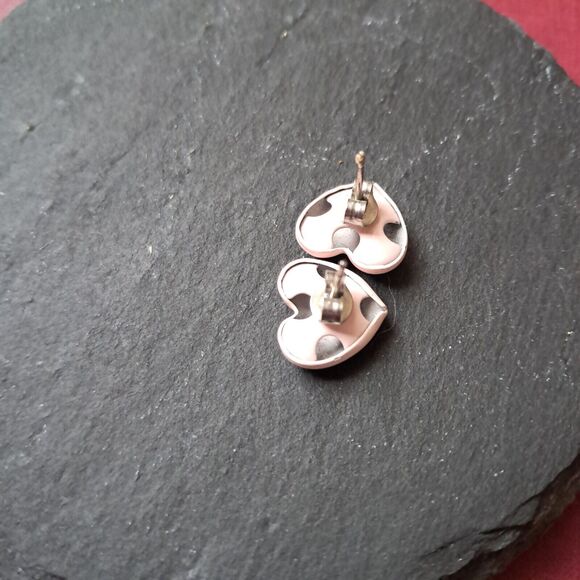 Vintage 80's Light Pink Heart Stud Earrings - Picture 4 of 5